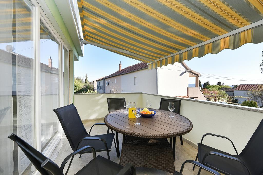 Apartman Kresan Sukošan Kültér fotó
